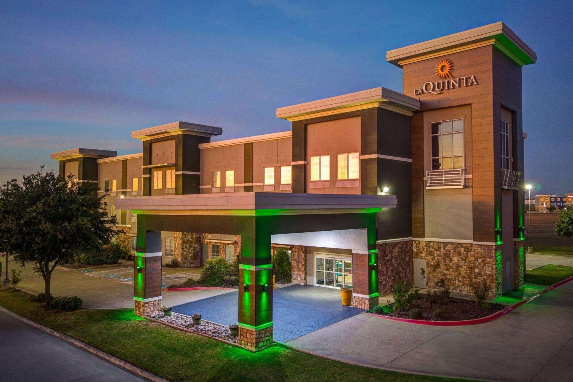 La Quinta By Wyndham Ft. Worth - Forest Hill, Tx Exterior photo