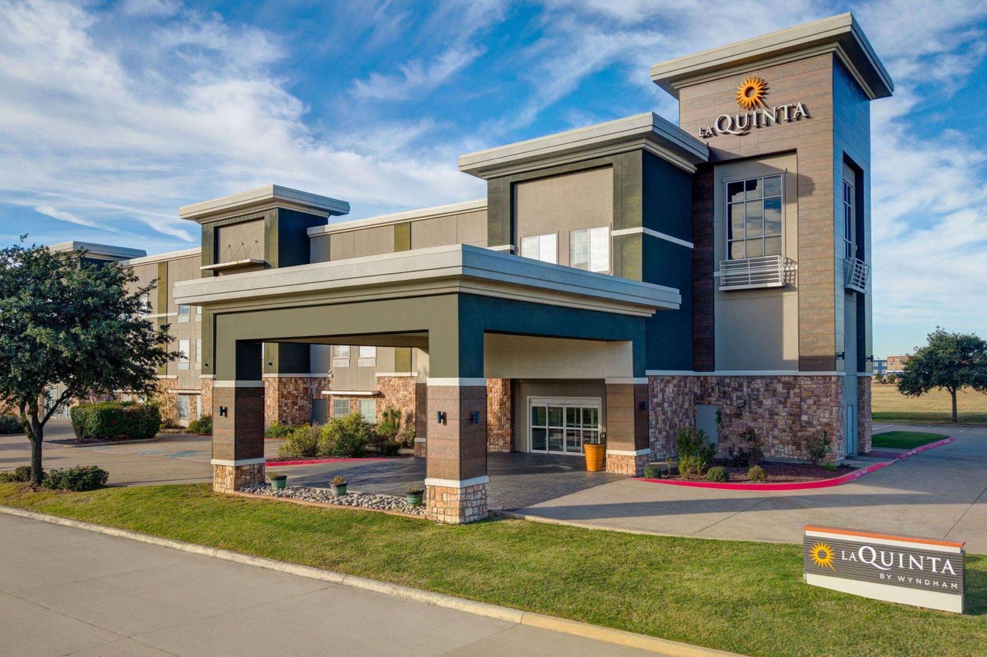 La Quinta By Wyndham Ft. Worth - Forest Hill, Tx Exterior photo
